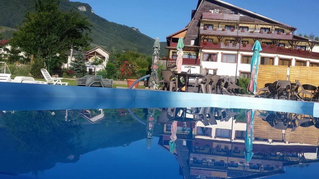 Bran Belvedere International Kültér fotó